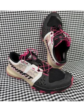 Dynafit Sky DNA Womens 8.5 Trail Running Shoes Vibram Pink Black Race Ultralight